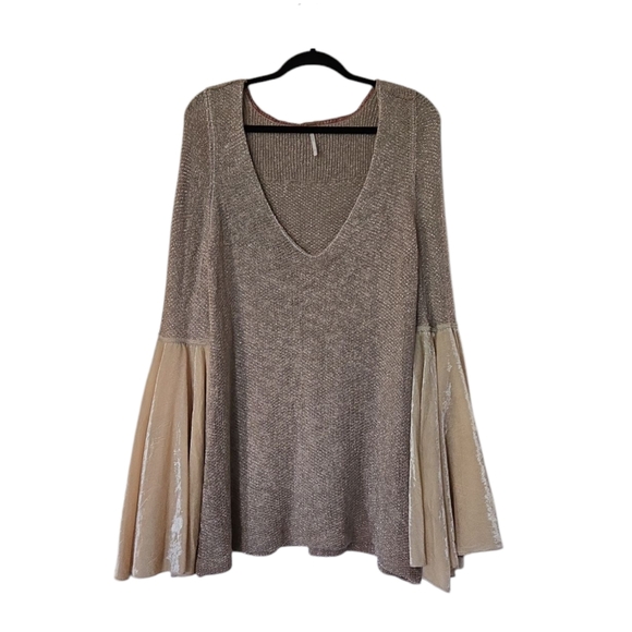 FREE PEOPLE Celestial Velvet Bell Sleeves Sweater Knit Tunic Top Size Small - Picture 9 of 13